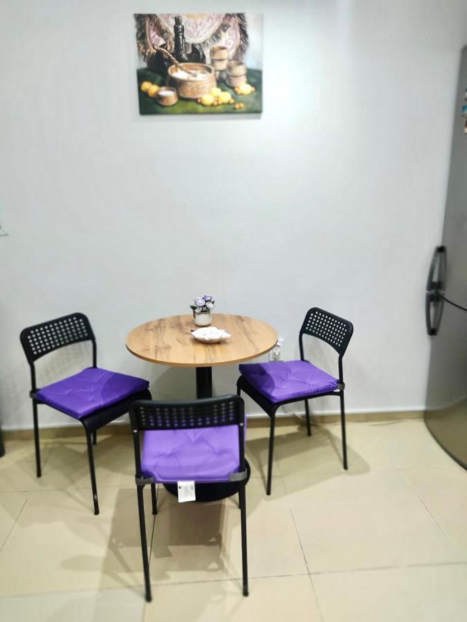 Like Home Hostel Na Timiryazeva Almaty Luaran gambar